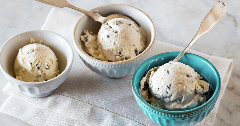 Scoops of creamy white gelato